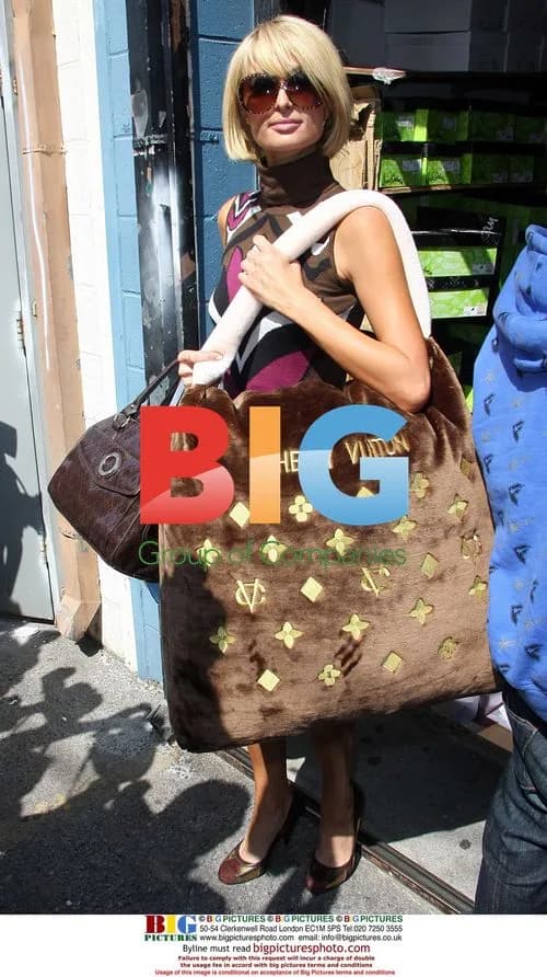 Paris Hilton Shopping at Kitson