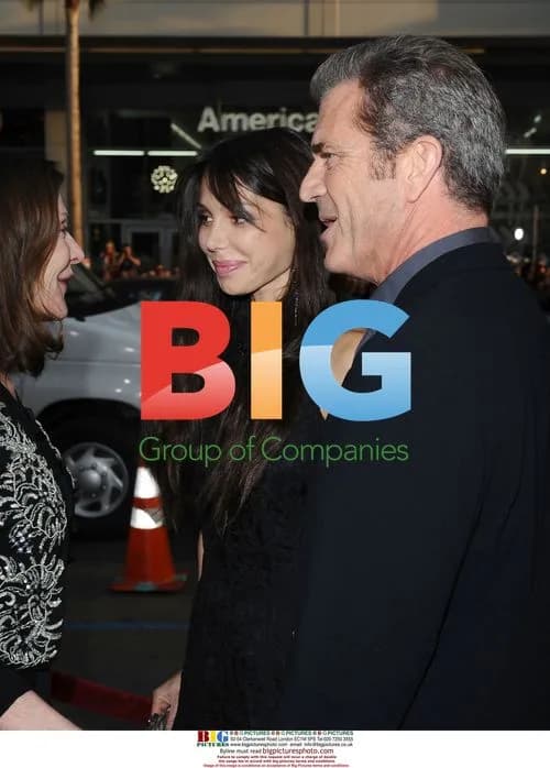 Mel Gibson and Oksana Grigorieva at "X-Men Origins: Wolverine" Premiere
