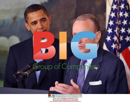 Sen. Specter Speaks with Obama at White House