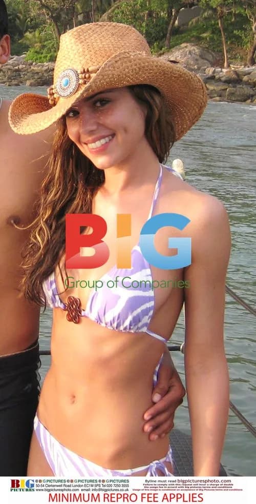 Cheryl Cole with GIRLS ALOUD in Phuket, 2008