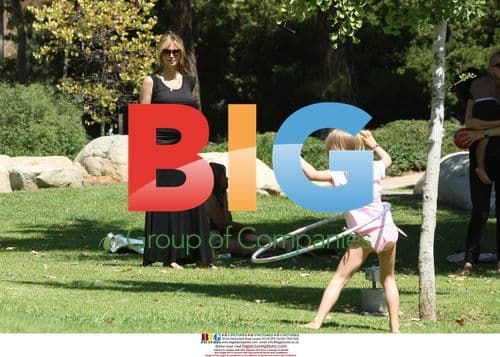 Heidi Klum Plays with Kids at Park