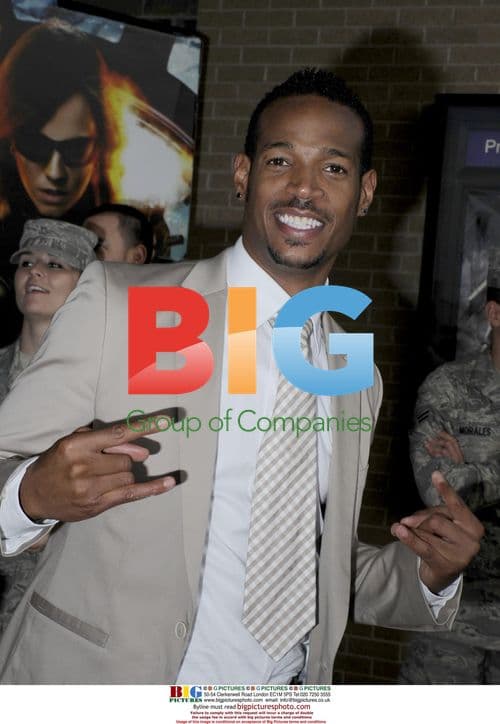 Marlon Wayans arrives at G.I. Joe premiere