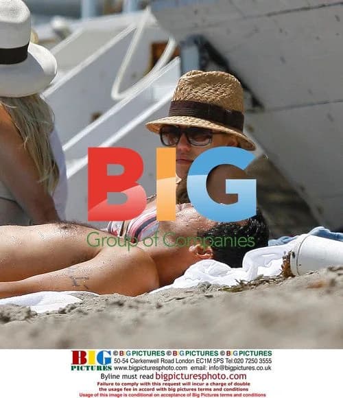 Jessica Alba's Malibu Beach Day