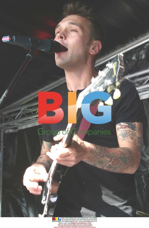 Samuel Preston performs solo at Pennine FM roadshow