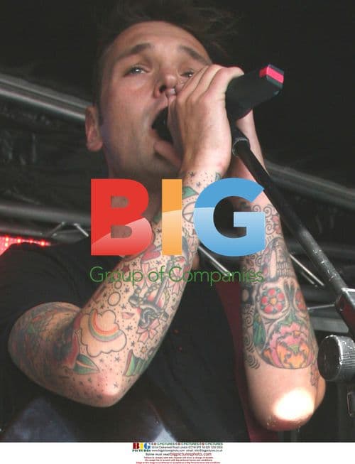 Samuel Preston performs solo at The Fleece Inn