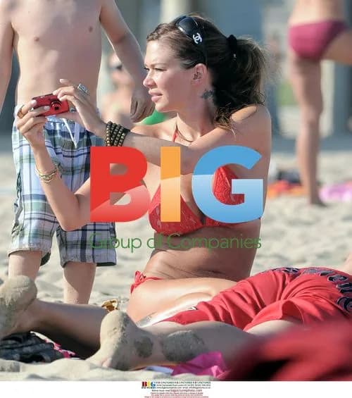 Jenna Jameson at the Beach with Tito Ortiz