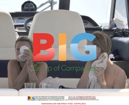 Kate Moss and friends relax on yacht