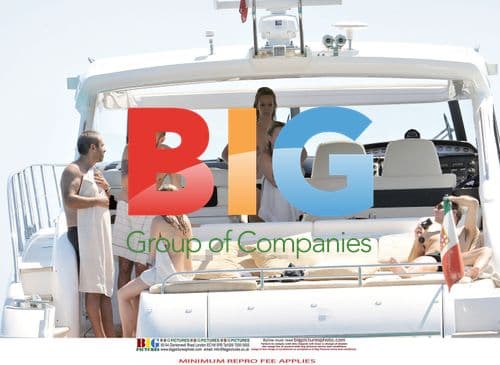 Kate Moss and friends on yacht in France