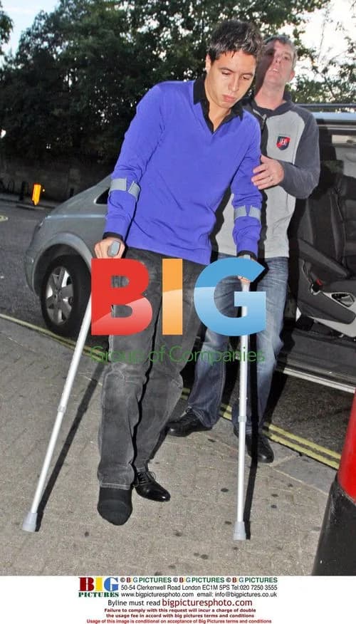 Samir Nasri enjoys dinner with family at Nobu