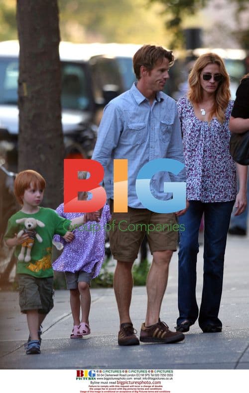 Julia Roberts with family in NYC