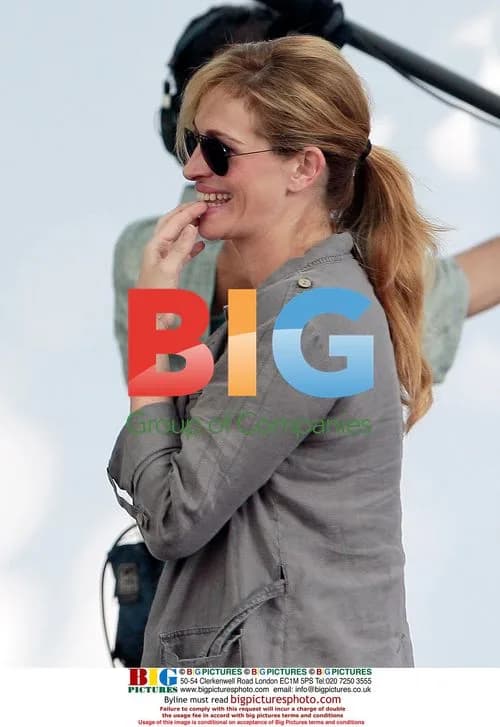 Julia Roberts and James Franco filming "Eat, Love, Pray"
