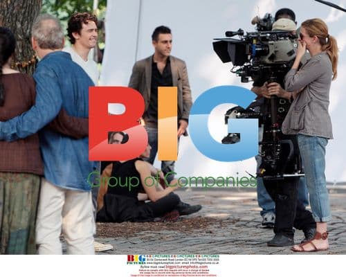 Julia Roberts and James Franco filming