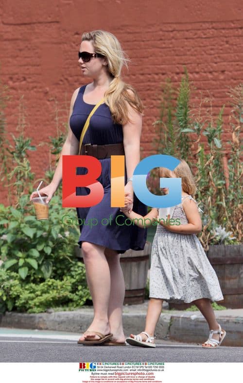 Heath Ledger and daughter Matilda with grandpa