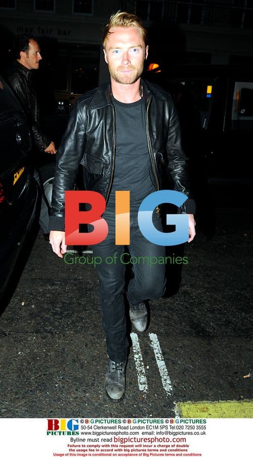 Ronan Keating Arrives at Hotel