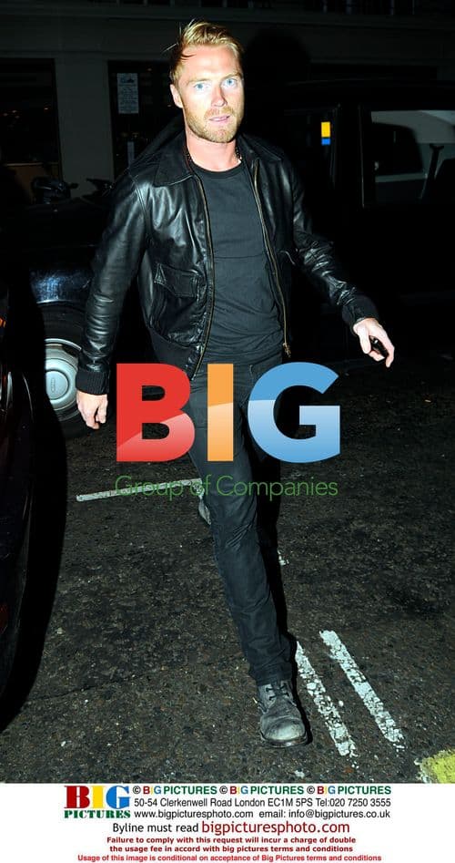 Ronan Keating returns to hotel in London