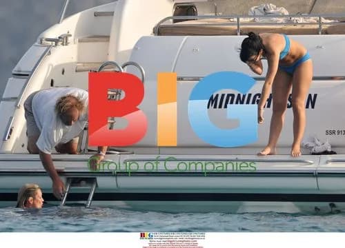 Lily Allen and Kate Moss on yacht in Saint Tropez