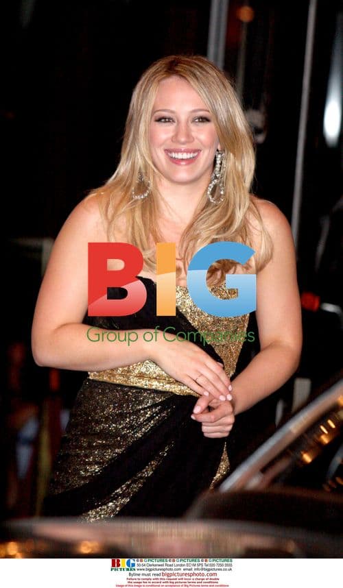 Hilary Duff Films 'Gossip Girl' in NYC