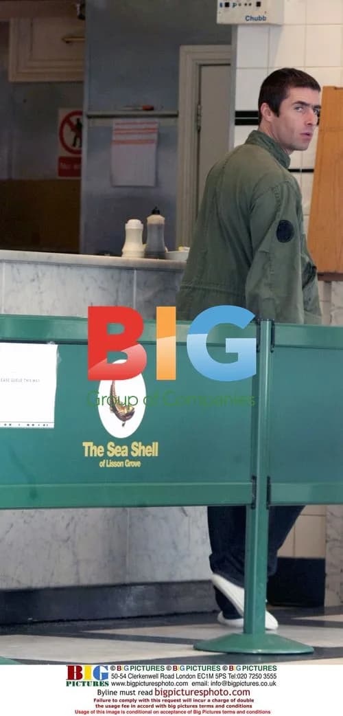 Liam Gallagher spotted at fish and chip shop