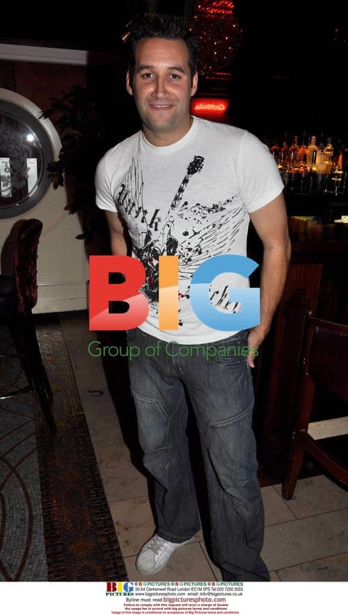 Singer Dane Bowers as cocktail waiter in Dublin