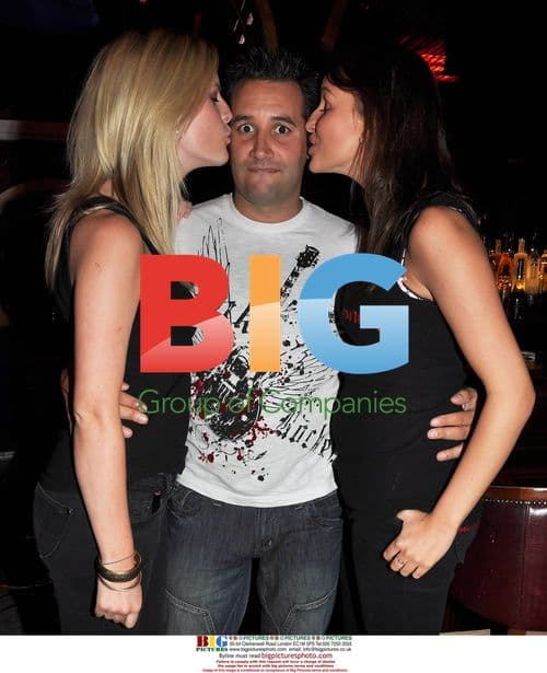 Singer Dane Bowers at Dandelion Bar