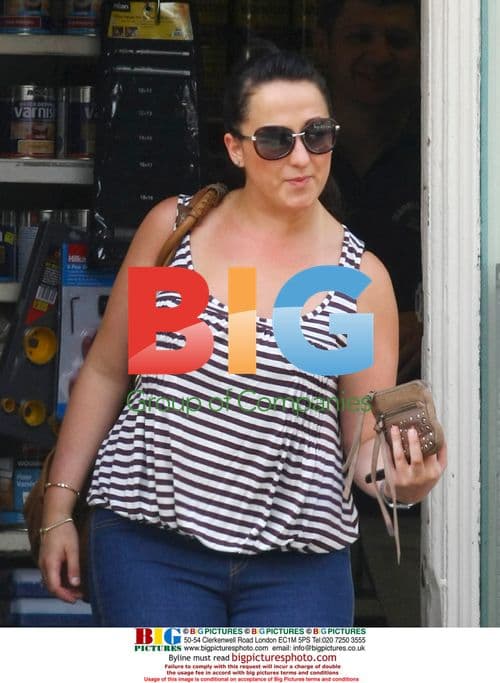 Natalie Cassidy runs errands in London