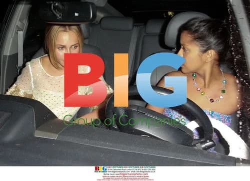 Hayden Panettiere helps homeless man