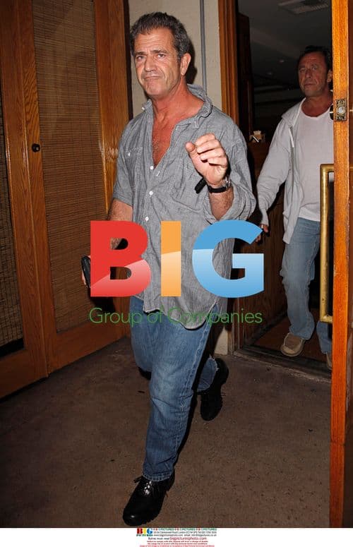 Mel Gibson Leaves Nobu in LA