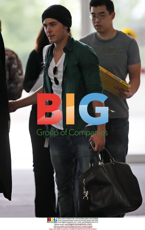 Zac Efron Arriving at YVR Airport