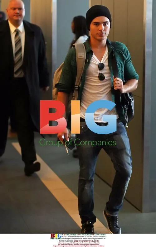 Zac Efron Arrives at YVR Airport