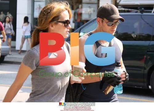 Twilight stars Kellan Lutz and Elizabeth Reaser