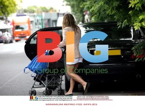 Billie Piper Narrowly Misses Truck