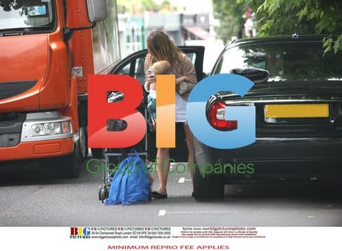 Billie Piper narrowly avoids truck with baby