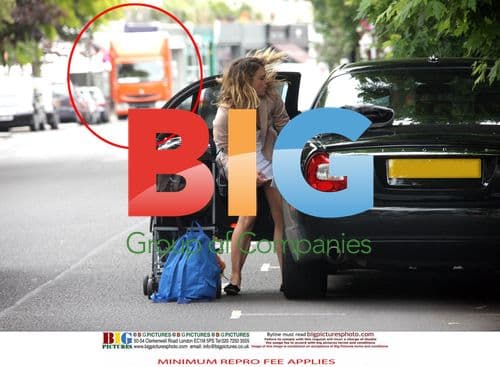 Billie Piper Narrowly Avoids Truck