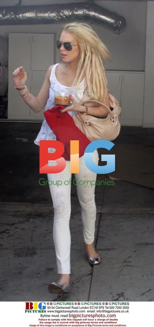 Lindsay Lohan Eating Spaghetti