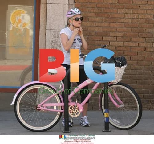 Anna Paquin rides bike in Santa Monica