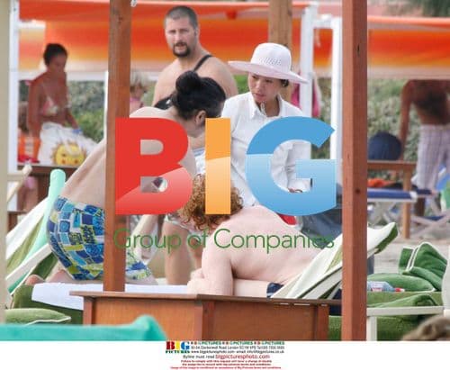 Simply Red's Mick Hucknall on Vacation in Italy