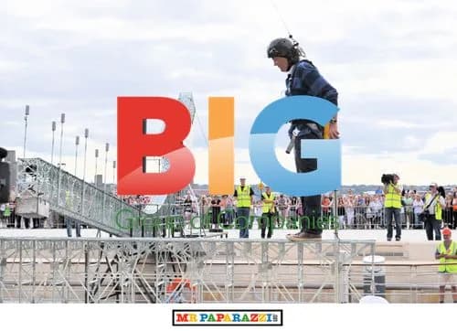 James May builds Meccano bridge