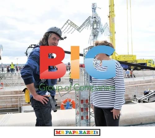 James May builds Meccano bridge
