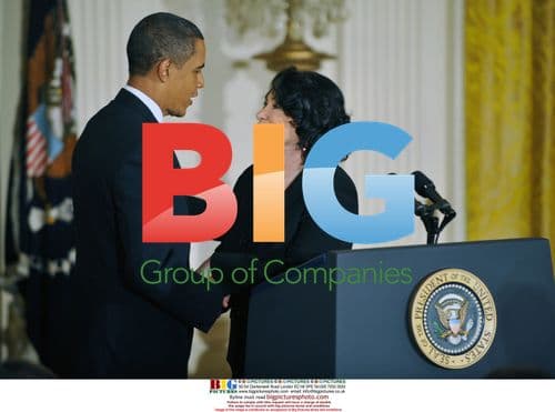 Obama Embraces Justice Sotomayor