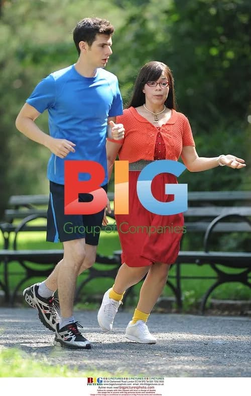 Daniel Eric Gold and America Ferrera on Ugly Betty set