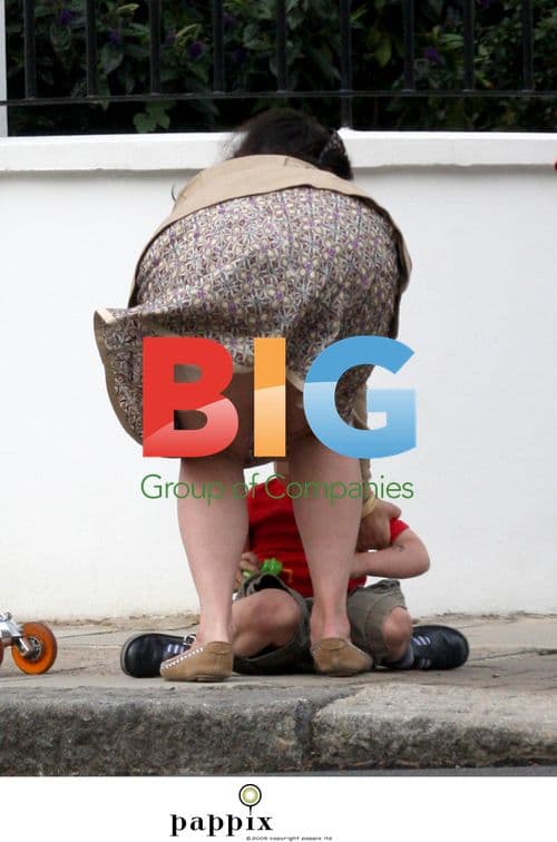 Kirstie Allsopp has child tantrum in North London