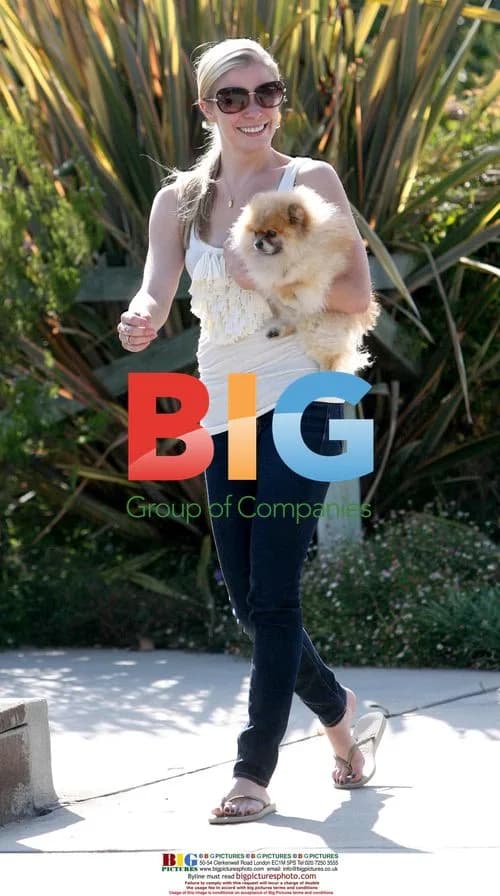 LeAnn Rimes walking dog in Los Angeles