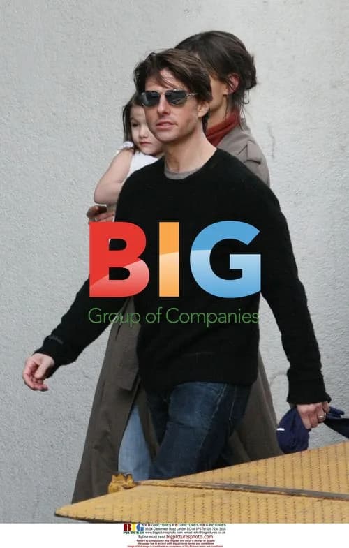 Tom Cruise and Suri Visit Katie Holmes on Set