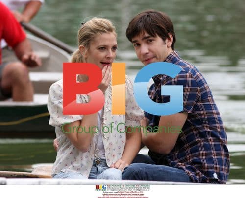 Drew Barrymore and Justin Long on Central Park set