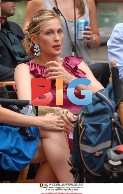 Matthew Settle on the 'Gossip Girl' set