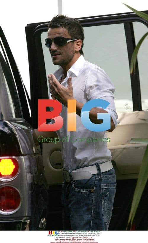 Peter Andre leaves home in Hove