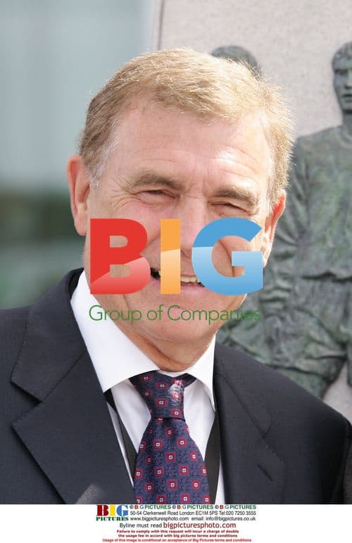 Sir Trevor Brooking and Sir Steve Redgrave launch FA and Myspace scheme