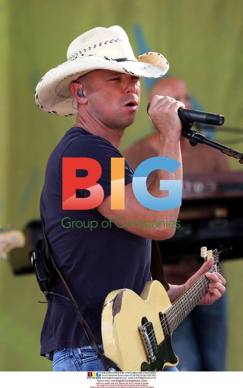 Kenny Chesney Performs on 'Good Morning America'