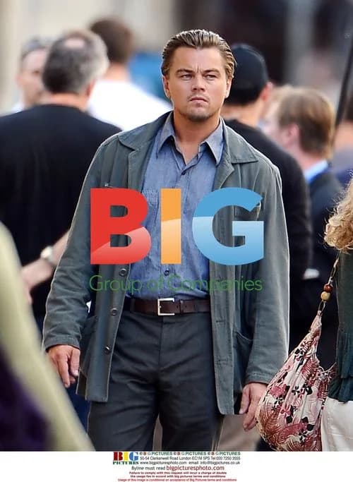Leonardo DiCaprio and Ellen Page on "Inception" set