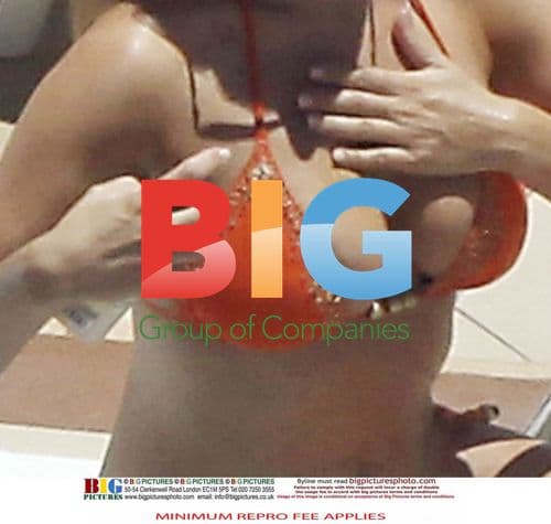 Kelly Brook & Danny Cipriani Poolside in USA